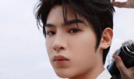 黄明昊娱乐圈爆料,揭秘明星幕后真相